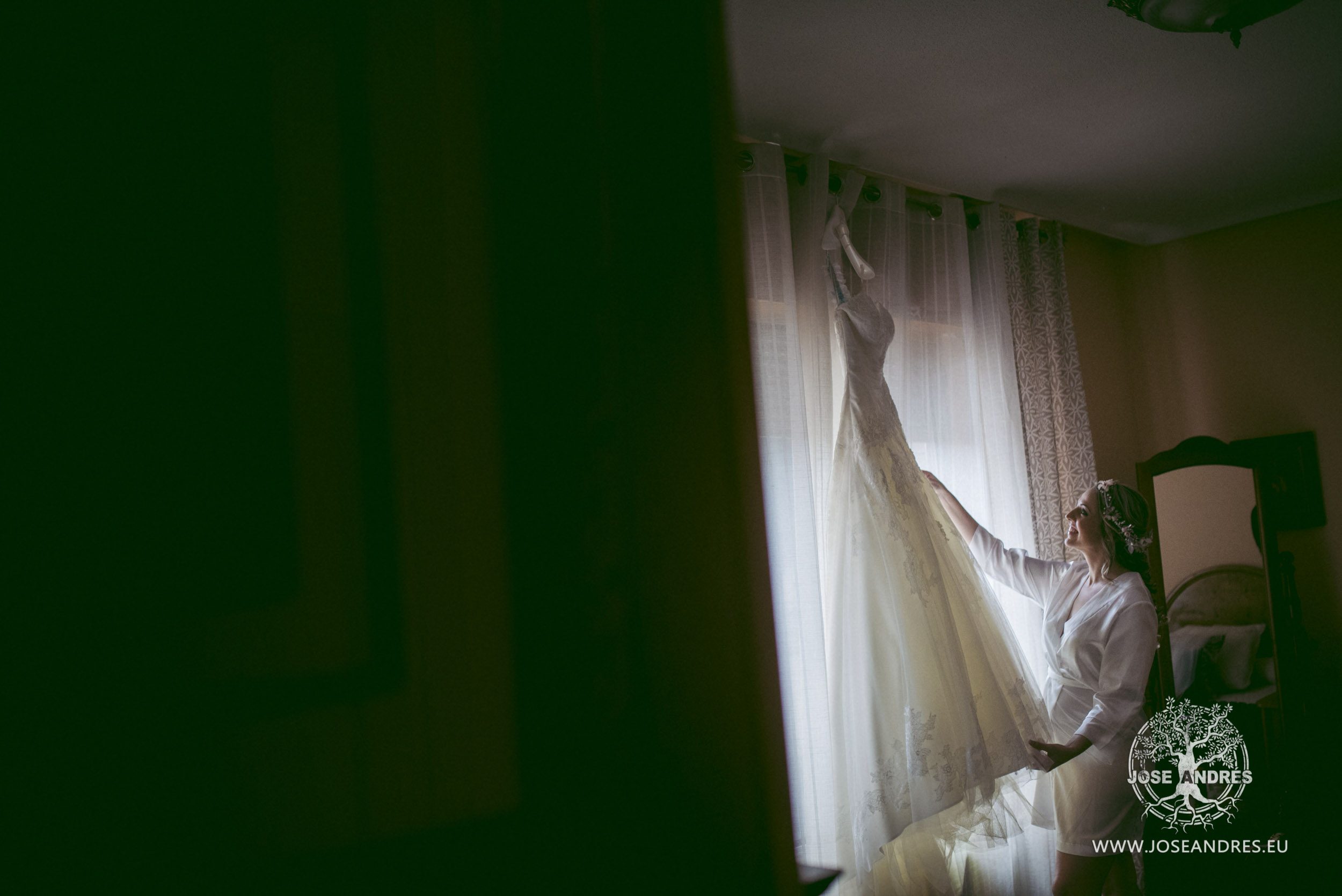 Boda en el hotel Beatriz de Albacete, Jose Andrés fotografía y cine documental de boda en Valencia, Albacete y Cuenca. Fotografía de boda natural y divertida, fotografía de boda sin posados